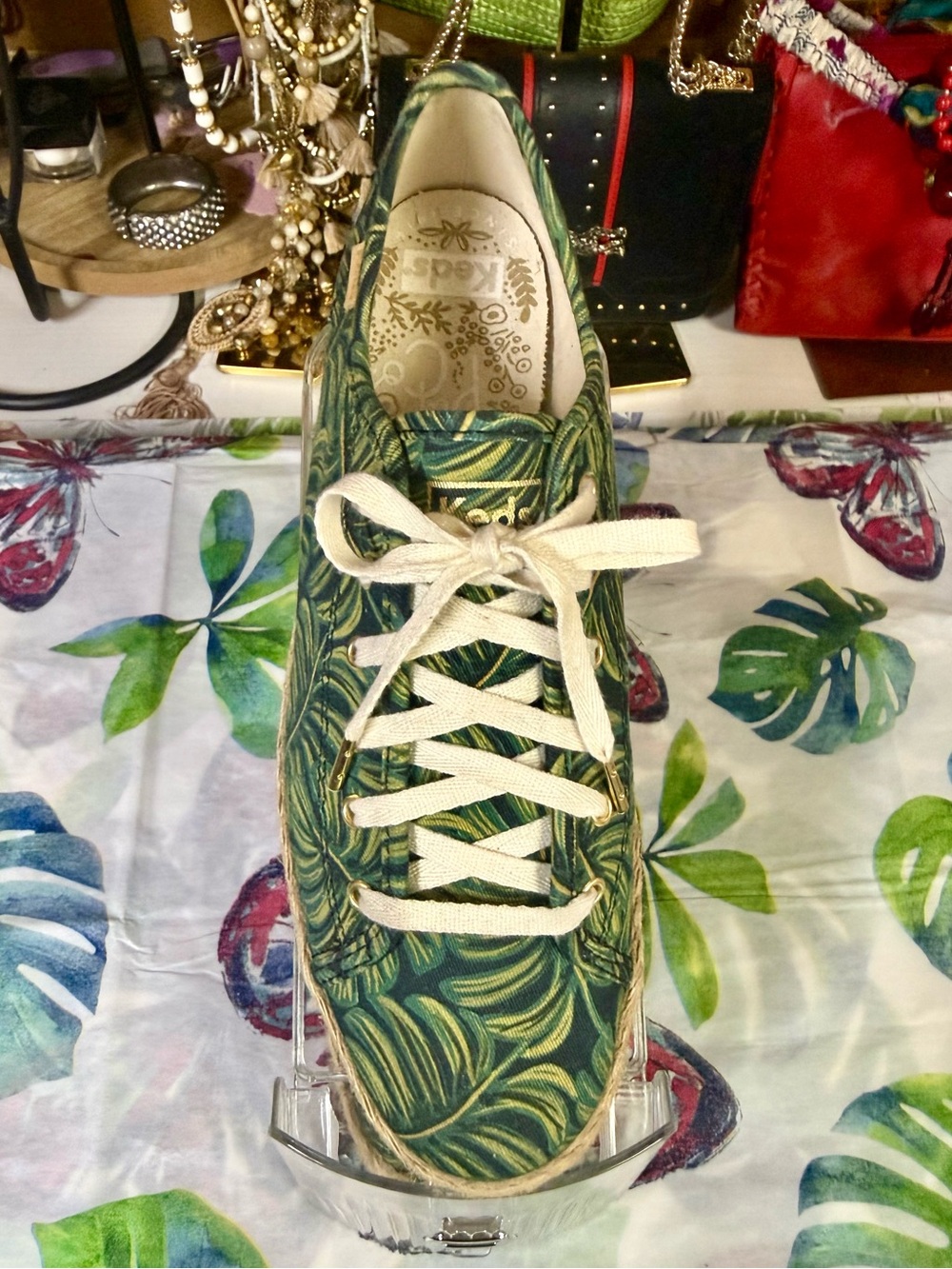 Keds x - Sz 8 - EUC - Rifle Paper Co. Triple Kick